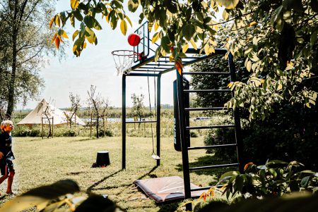 Sporten in eigen tuin op de Playbase